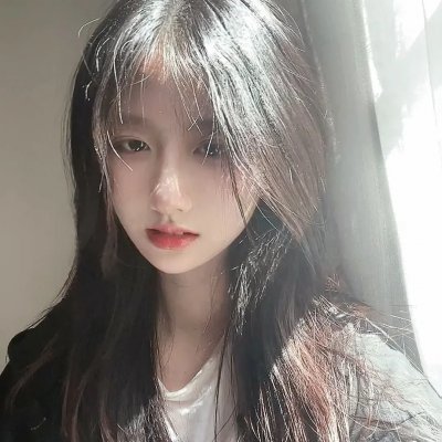 地球外少年少女海报