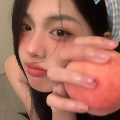 冬天的女子海报